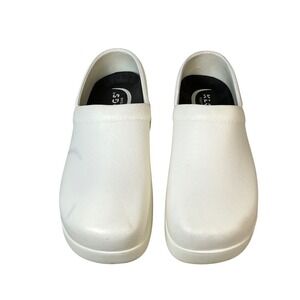 Klogs Footwear White Slip Resistant Comfort Clog Shoes Size 8 Medium